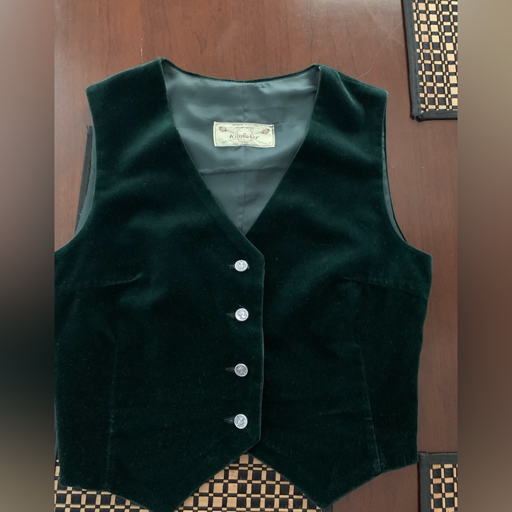 Kiltmaker Dark Green Velvet Vest/waistcoat made in Scotland Hector Russell label - Picture 9 of 11